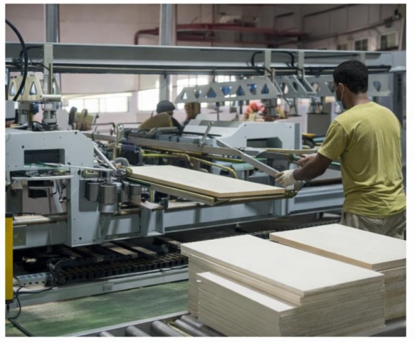 cabinet_factory_production_600x400.jpg
